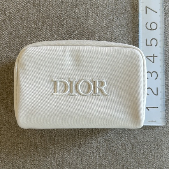DIOR Cosmetic Pouch - Picture 9 of 10
